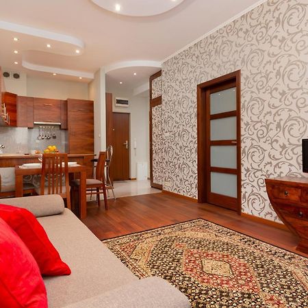 Apartments Chelmonskiego Warsaw Ursus By Noclegi Renters Eksteriør billede