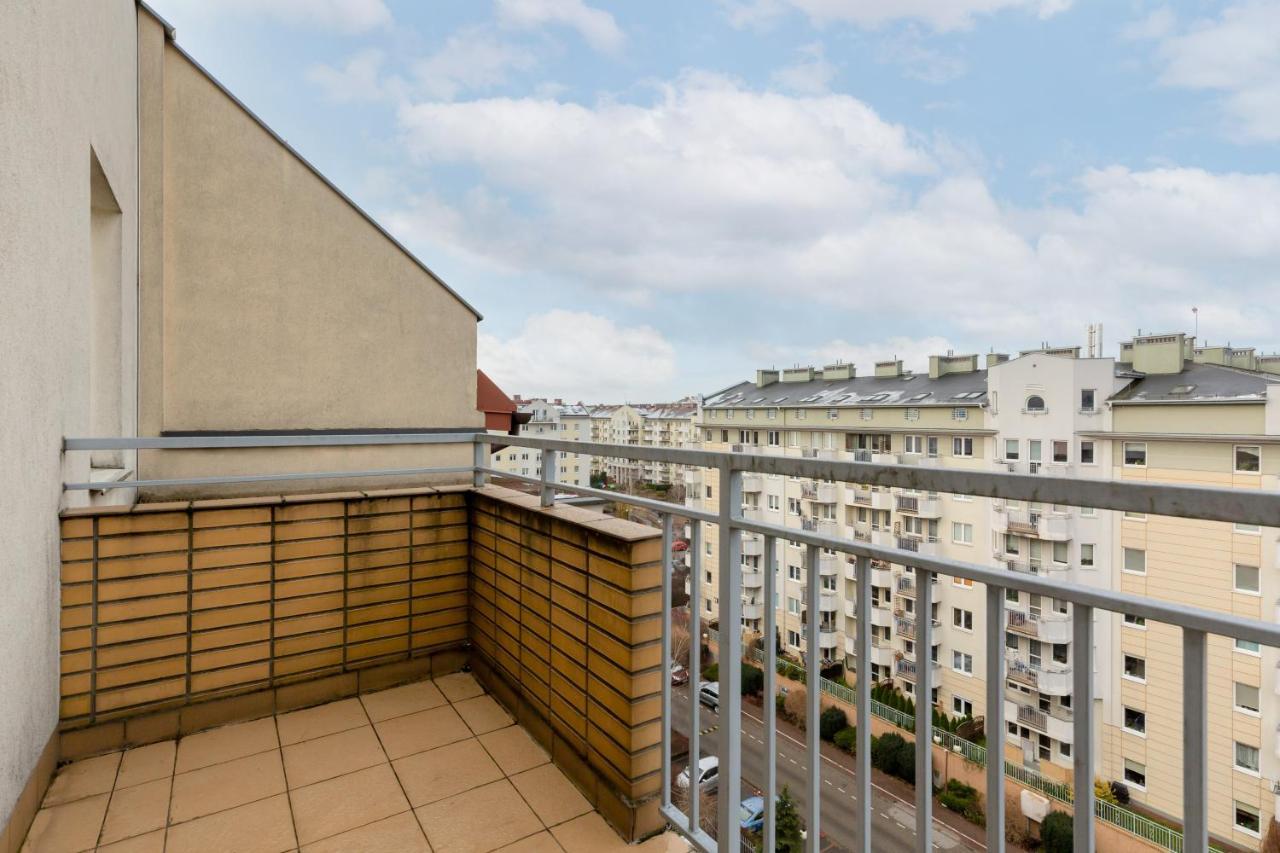 Apartments Chelmonskiego Warsaw Ursus By Noclegi Renters Eksteriør billede