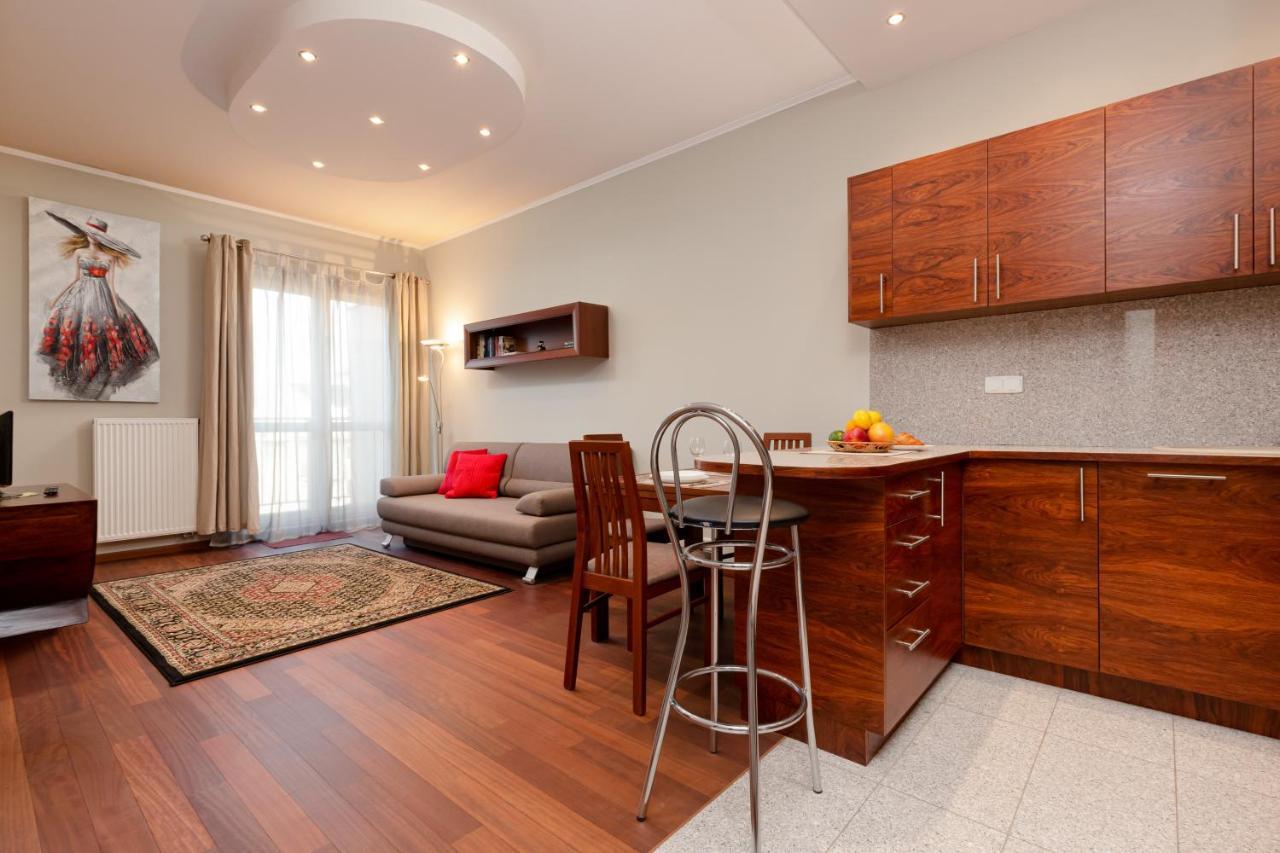 Apartments Chelmonskiego Warsaw Ursus By Noclegi Renters Eksteriør billede